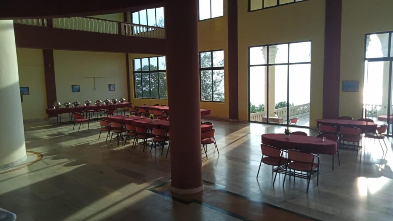 Shiv Sagar Palace,甘帕普拉 外观 照片